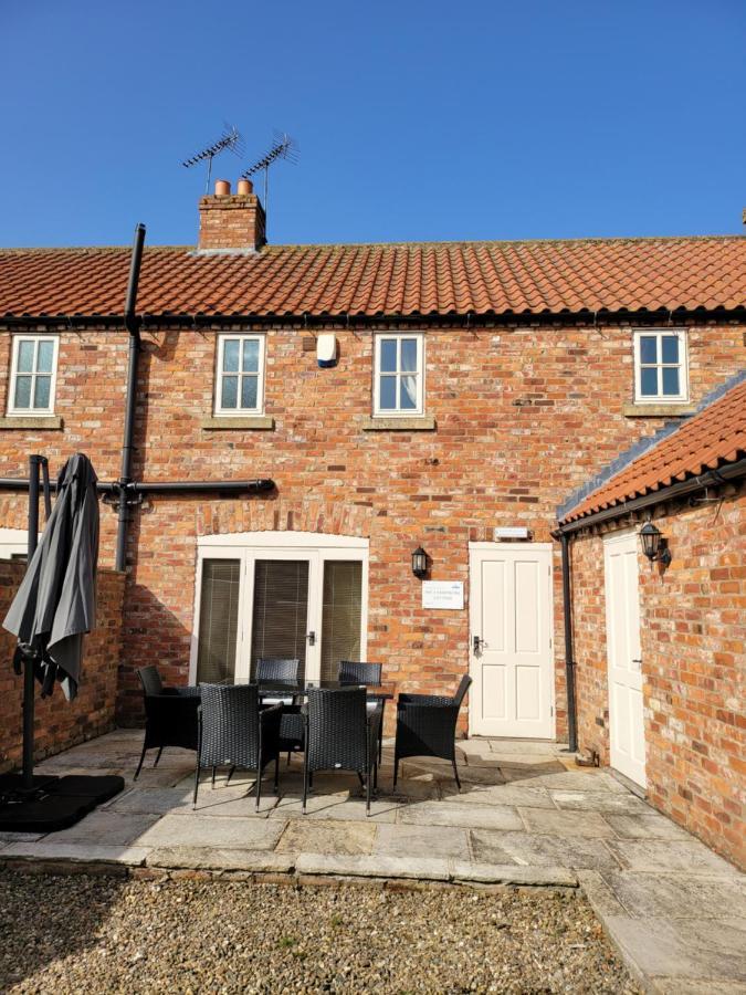 The Blue Bell Inn Weaverthorpe المظهر الخارجي الصورة
