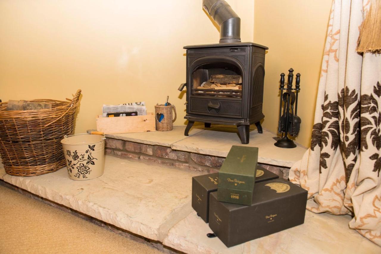 The Blue Bell Inn Weaverthorpe المظهر الخارجي الصورة