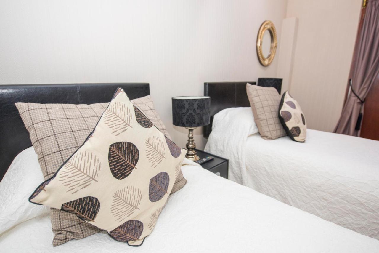 The Blue Bell Inn Weaverthorpe المظهر الخارجي الصورة