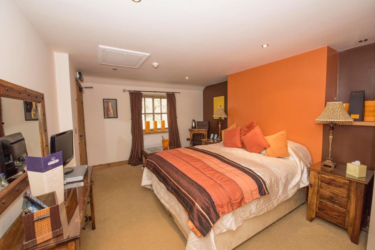 The Blue Bell Inn Weaverthorpe المظهر الخارجي الصورة